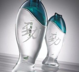 臺灣勁水-海洋深層水瓶型設計