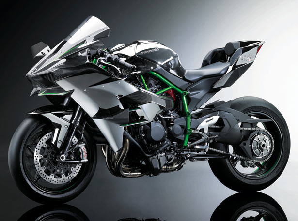 川崎忍者h2r可以与超跑比速的重型摩托车